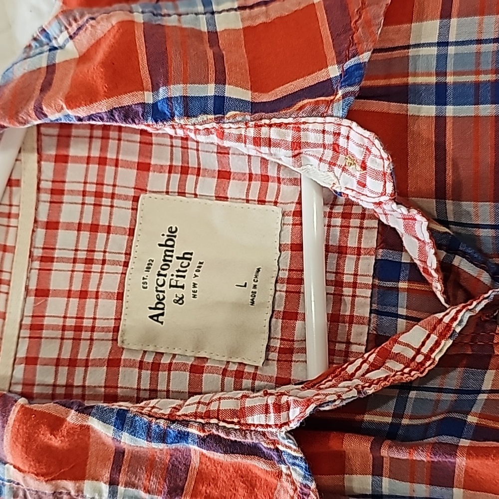 Womens button down - Picture 3 of 4